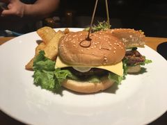 手工牛肉汉堡-3W咖啡(国家软件园店)