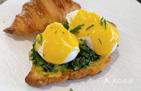 Traditional Eggs Benedict