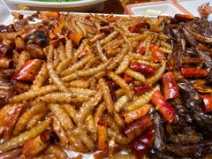 -老滇山寨•云南特色菜•地方菜•民族风情歌舞表演(金碧店)