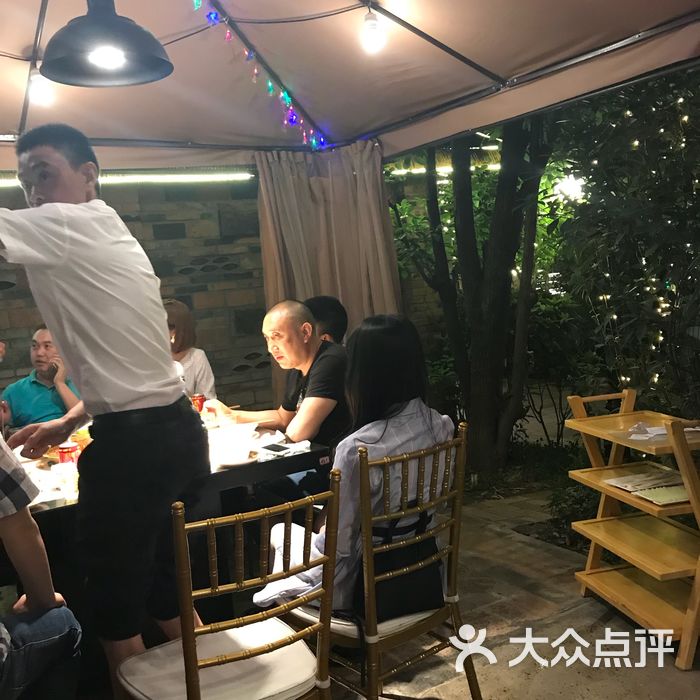 玛歌庄园陆派火锅