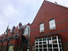 -钟书阁(松江泰晤士小镇店)