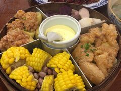 -黄桷树曹家私房菜(江与城店)