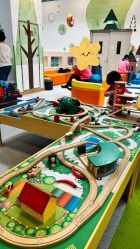 -莫莉幻想儿童乐园(三河燕郊永旺店)