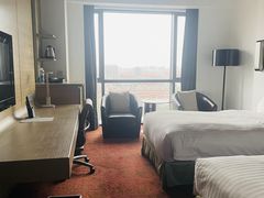 -上海松江假日酒店