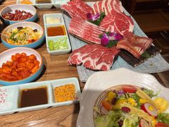 -明洞阿姨·韩式酱蟹烤肉·创意料理(三元桥店)