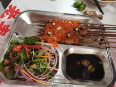 -老表记广西宵夜螺蛳鸭脚煲(东盟店)