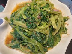 马拉盏炒通菜-大头虾越式风味餐厅(光明广场店)