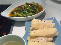 -黄记煌三汁焖锅(新佳丽江汉路店)