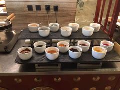 自助调料区-北京王府井希尔顿酒店·万斯阁西餐厅