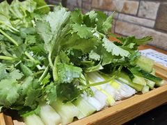 -东北农家院·铁锅炖(莘庄店)