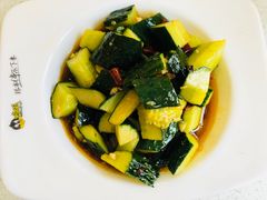 -张大师鸭爪爪特色干锅(南湖店)
