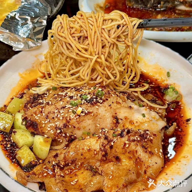 可惜你不在成都,武侯祠这家苍蝇馆子好吃s啦