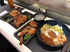 卤炸鸡腿饭-馔豚·台北菜专门店(深圳湾万象城店)