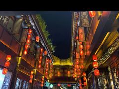 -宸玥酒店(成都西南财大地铁站店)