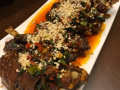 -万重锦·人文川菜馆(骡马市店)