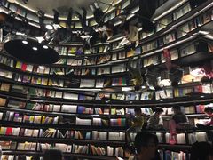 -钟书阁(松江泰晤士小镇店)