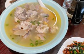 Sour Radish Pork Trotter