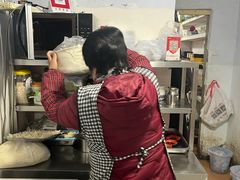 -岳四孃老面馆(四川师范大学狮子山校区桂苑店)