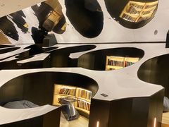 -涨巢·潮玩水疗局