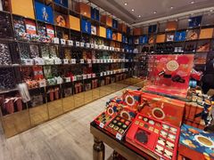 零售区-VENCHI 闻绮(北京国贸商城店)