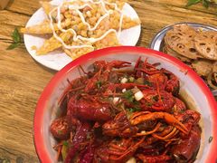 -冶建镜子·老南昌大排档·江西虾王(总店)