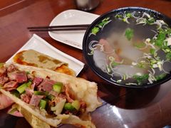 -葫芦岛耿记驴肉火烧