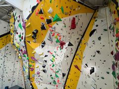 -问山MountQuest攀岩馆