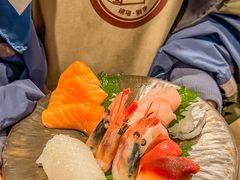 -吉屋·炭烧酒场·秋冬功夫奶汁河豚鱼锅