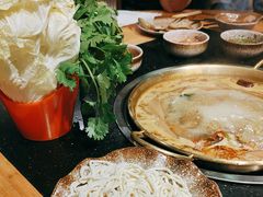 -顶顶汤火牛排火锅·经典铜锅涮肉