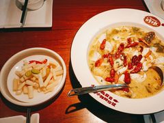 -鱼亨小鲜酸菜鱼(大信店)