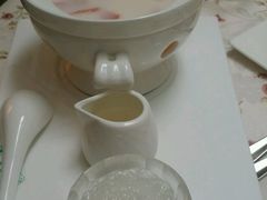-燕庭·纯燕窝·甜品下午茶(南京西路店)