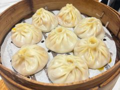 -馋三尺蟹粉小笼(人民广场店)