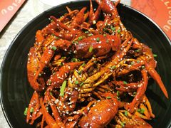 -巴厘龙虾·榜首油焖大虾(音乐学院·沿江酒馆店)