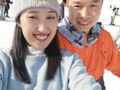 -采薇庄园四季滑雪场