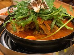 土豆排骨火锅-喇喇排骨火锅·传统韩式脊骨汤(望京西园总店)