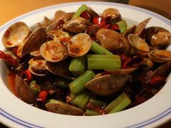 -包整·丝娃娃(一览甲秀楼风景店)