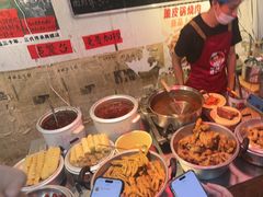 -柳州肥姨妈大骨螺蛳粉(东靖路店)