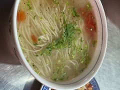 -努拉洪鸡蛋面馆