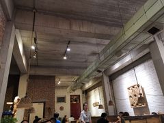 大堂-苹果树下艺术餐厅(宋庄店)