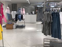 -ZARA(大上海时代广场店)