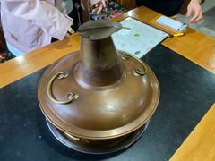 -果松木炭酸菜铜火锅·外婆参鸡汤