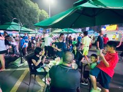 -月星家居广场-路面停车场