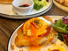 -Common Table · Brunch & Coffee