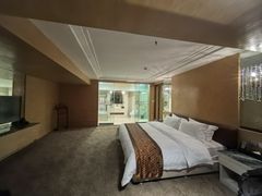 -岳阳阿波罗御庭酒店