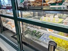 面包甜点陈列柜-南来顺饭庄·清真(南菜园店)