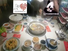 -左庭右院鲜牛肉火锅(浦江欢乐颂店)