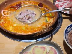 -洱火云南酸菜牛肉火锅(石景山当代商城店)