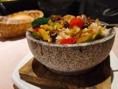 双菇洋葱牛肉粒石锅饭-西海岸·牛扒西厨(霞山总店)