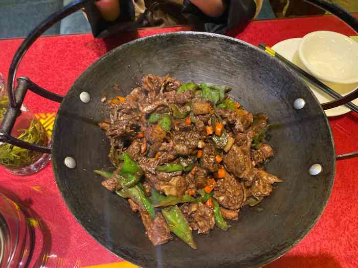 禹茗轩茶餐厅(华夏店"十五那天家庭聚餐选了这,因为环境非常适合.