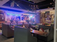 -豪客嘉族·麦尼顿西餐厅(乐福天下店)